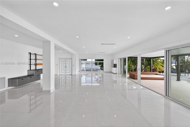 1101 S Shore Dr 1, Miami Beach, FL 33141