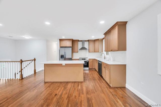 339 Avenue B, Ronkonkoma, NY 11779