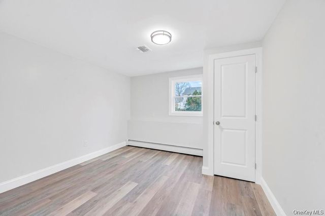 339 Avenue B, Ronkonkoma, NY 11779