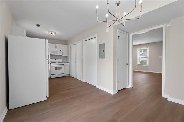 909 Silverwoods Drive, Atlanta, GA 30349