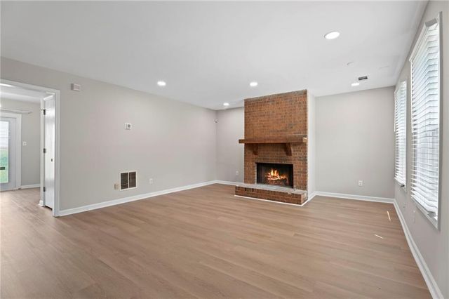 909 Silverwoods Drive, Atlanta, GA 30349
