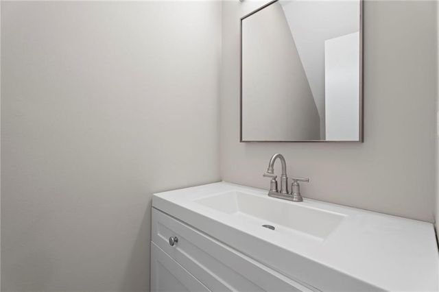 909 Silverwoods Drive, Atlanta, GA 30349