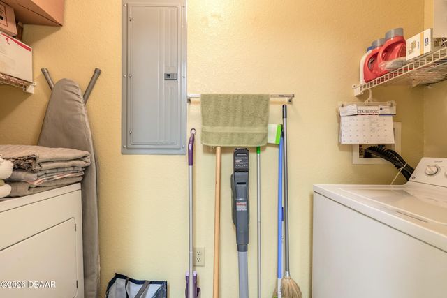 940 Village Trl Unit 2-208, Port Orange, FL 32127