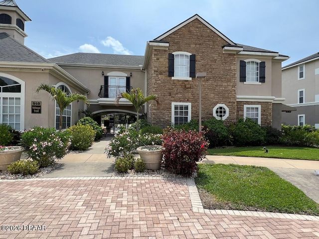 940 Village Trl Unit 2-208, Port Orange, FL 32127