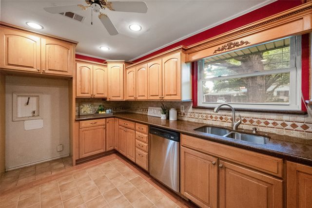 1229 Magnolia Drive, Richardson, TX 75080