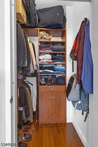 20 Newport Pkwy 1108, Jersey City, NJ 07310