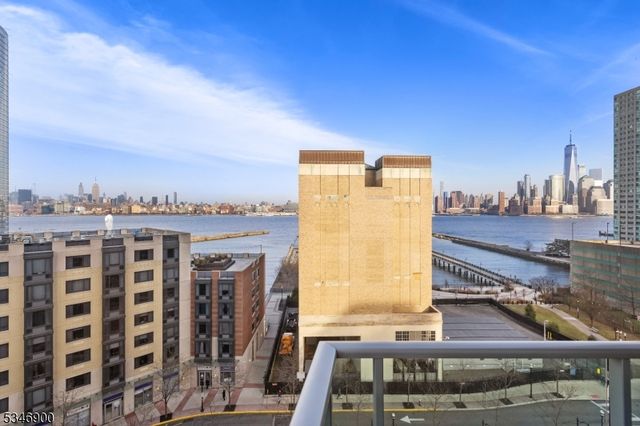 20 Newport Pkwy 1108, Jersey City, NJ 07310