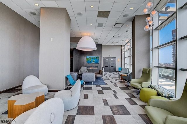 20 Newport Pkwy 1108, Jersey City, NJ 07310