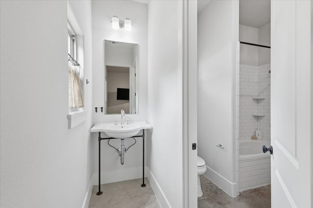 6247 Malvey Avenue, Fort Worth, TX 76116