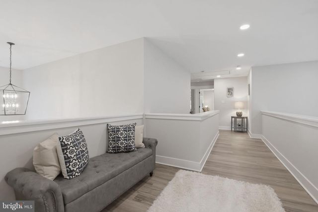 496 DARLINGTON RD, Media, PA 19063