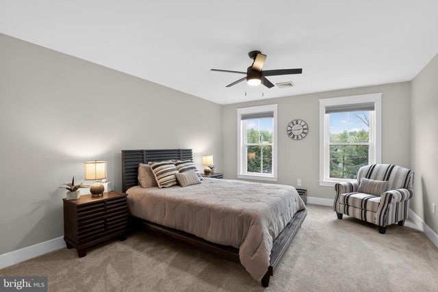 496 DARLINGTON RD, Media, PA 19063