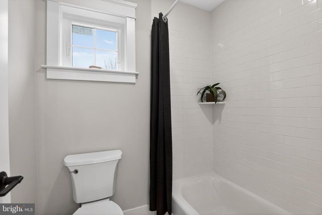 496 DARLINGTON RD, Media, PA 19063