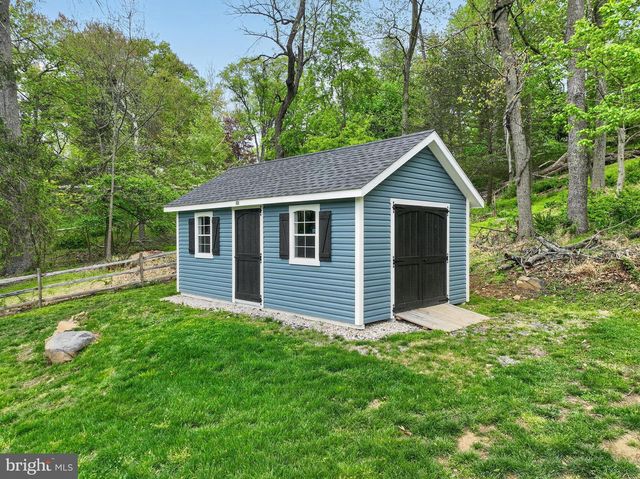 496 DARLINGTON RD, Media, PA 19063