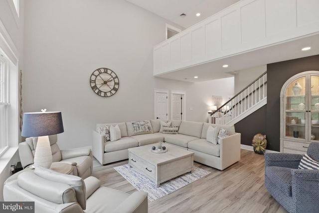 496 DARLINGTON RD, Media, PA 19063