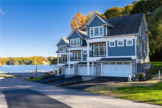 408 Newport Road, Irondequoit, NY 14622