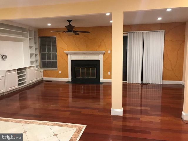 10354 COLLEGE SQ, Columbia, MD 21044