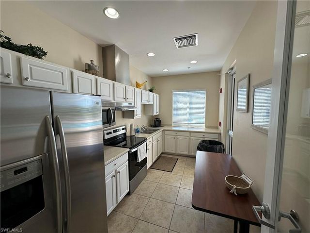 9904 Periwinkle Preserve LN, Fort Myers, FL 33919
