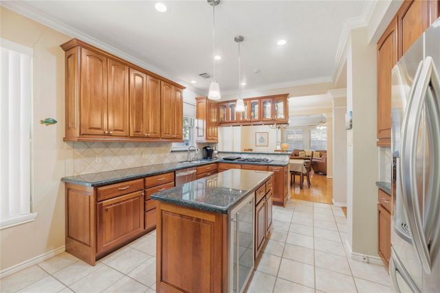 7606 Shangrila Lane, Houston, TX 77095