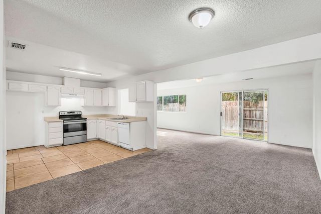 200 Bonfield Way, Sacramento, CA 95838