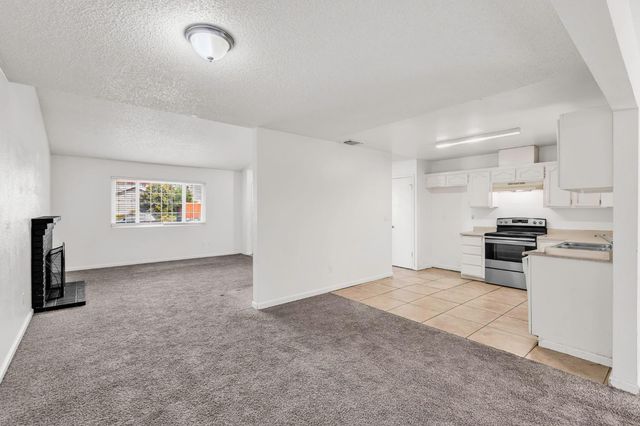 200 Bonfield Way, Sacramento, CA 95838