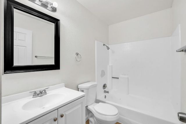 200 Bonfield Way, Sacramento, CA 95838