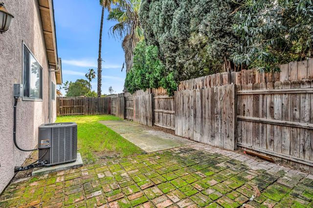 200 Bonfield Way, Sacramento, CA 95838