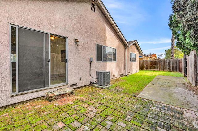 200 Bonfield Way, Sacramento, CA 95838