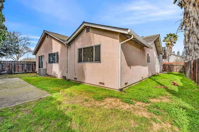 200 Bonfield Way, Sacramento, CA 95838