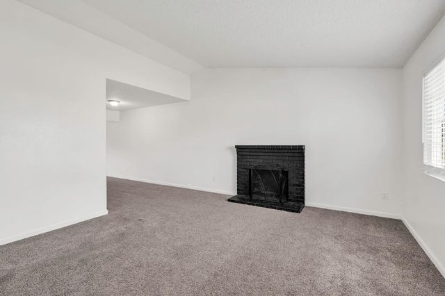 200 Bonfield Way, Sacramento, CA 95838