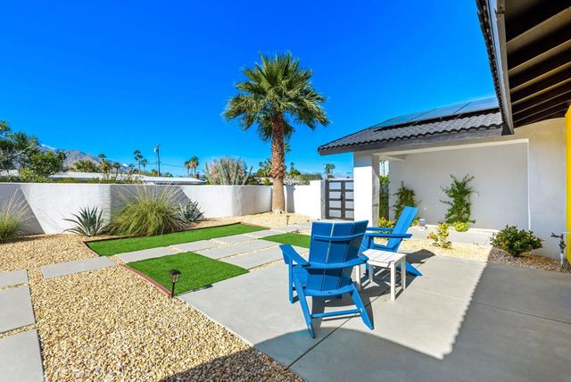 1980 N Los Alamos Road, Palm Springs, CA 92262