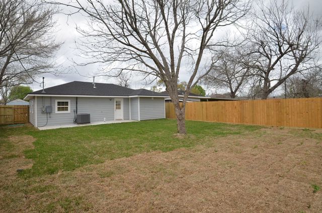 6801 Kassarine Pass, Houston, TX 77033