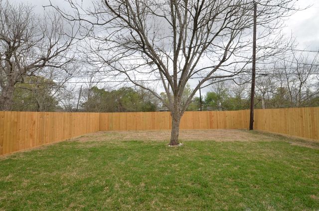 6801 Kassarine Pass, Houston, TX 77033