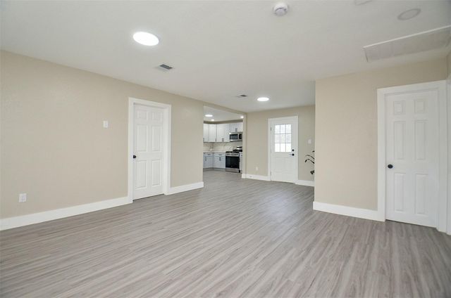 6801 Kassarine Pass, Houston, TX 77033