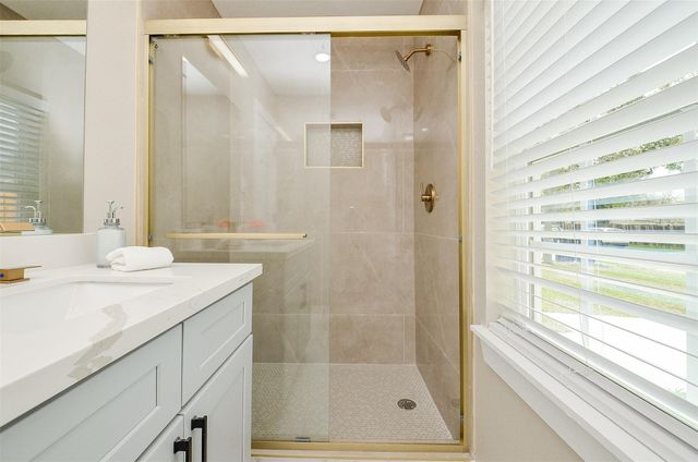 6801 Kassarine Pass, Houston, TX 77033