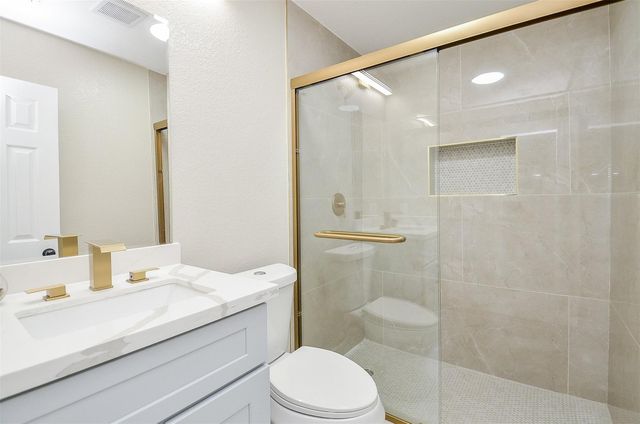 6801 Kassarine Pass, Houston, TX 77033