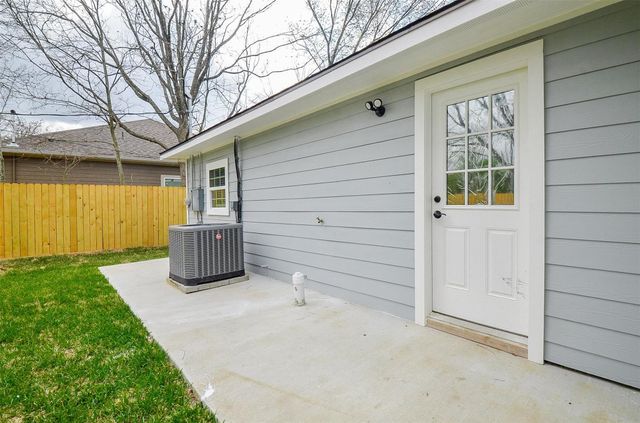 6801 Kassarine Pass, Houston, TX 77033