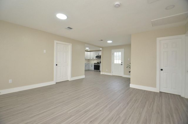 6801 Kassarine Pass, Houston, TX 77033