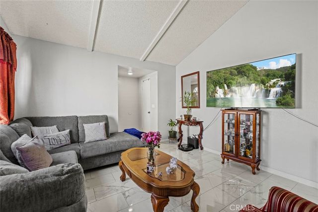3111 E Avenue Q-13, Palmdale, CA 93550