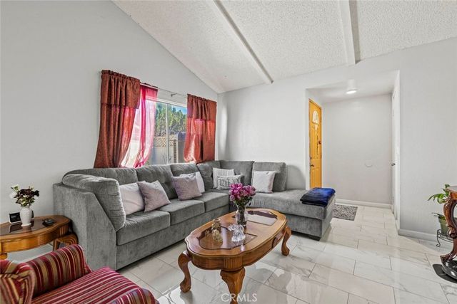 3111 E Avenue Q-13, Palmdale, CA 93550