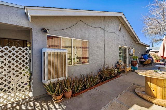 3111 E Avenue Q-13, Palmdale, CA 93550