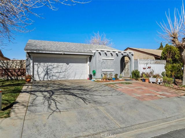 3111 E Avenue Q-13, Palmdale, CA 93550