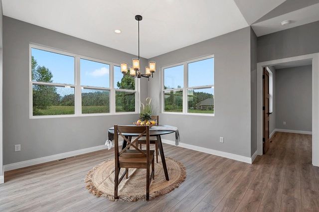1041 SANDPIPER DRIVE, Menasha, WI 54952