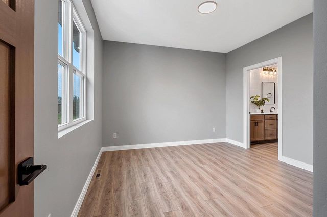 1041 SANDPIPER DRIVE, Menasha, WI 54952