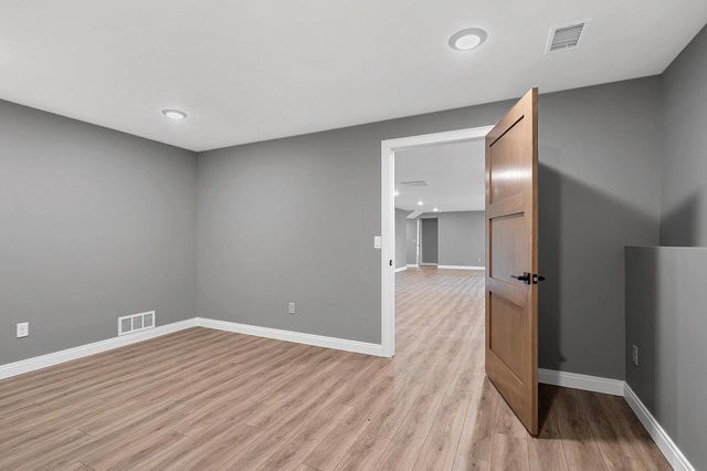 1041 SANDPIPER DRIVE, Menasha, WI 54952
