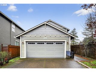 10535 Sw CRESTWOOD Dr, Beaverton, OR 97008