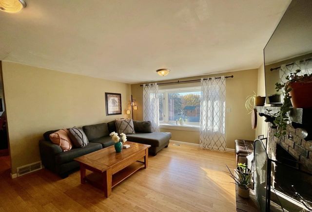 534 TYROLIAN DRIVE, Green Bay, WI 54302