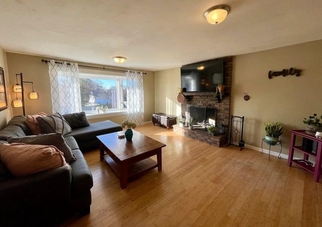 534 TYROLIAN DRIVE, Green Bay, WI 54302