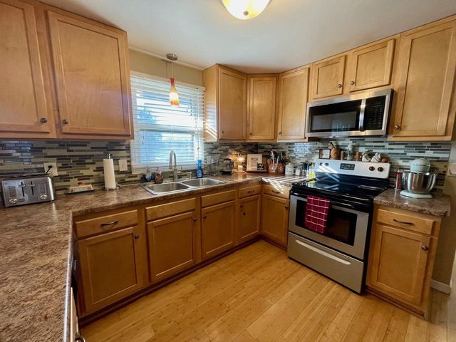 534 TYROLIAN DRIVE, Green Bay, WI 54302