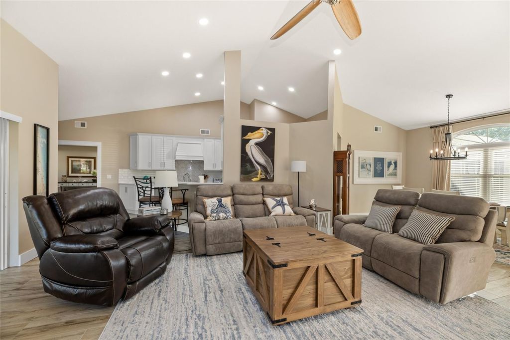 Image 6 of property listing at 36 WALKER DRIVE, Palm Coast, FL 32164