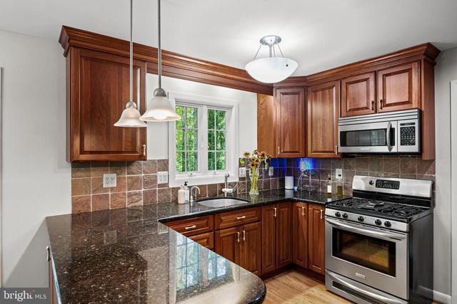 510 FIRESIDE LN, Cherry Hill, NJ 08003